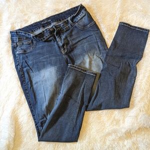 Maurices Jeggings EUC Size 16